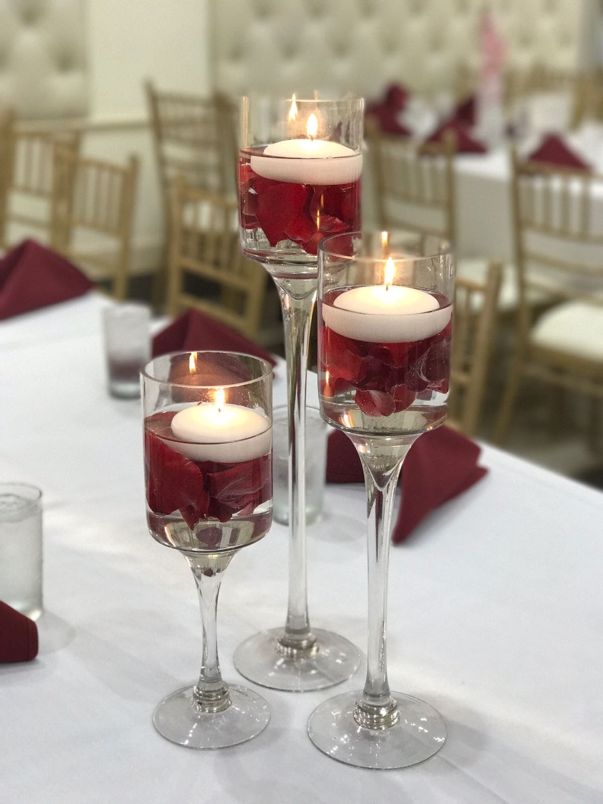 Centerpieces arrangement for receptions
